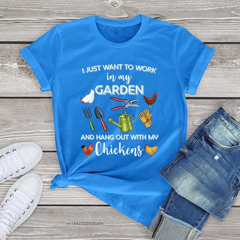 I Just Want To Work In My Garden And Hang Out With Chickens Unisex T-Shirt
