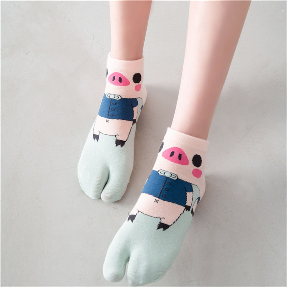 Cute Cartoon Pig Patterned Two-Toe Short Ankle Cotton Socks - myfunfarm