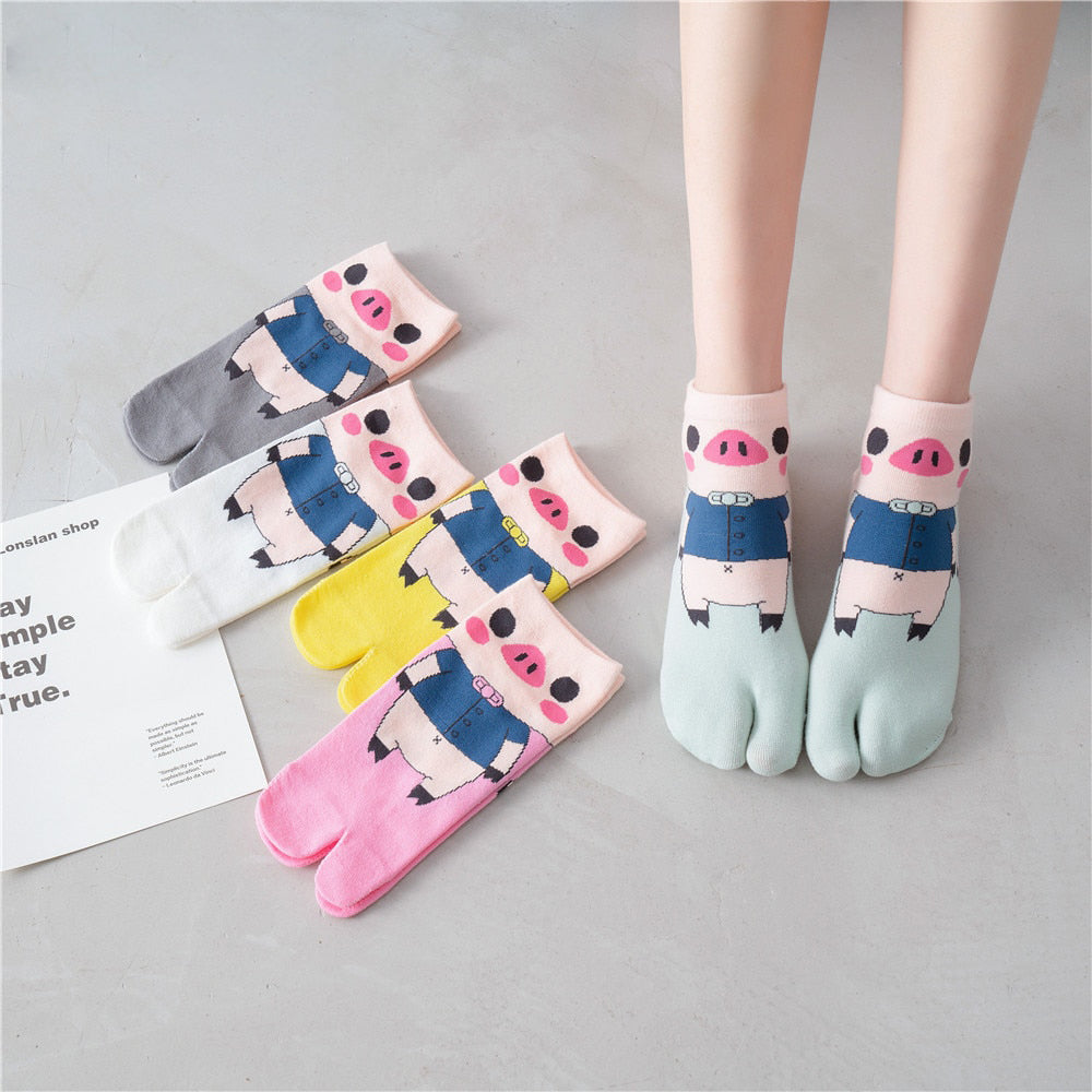 Cute Cartoon Pig Patterned Two-Toe Short Ankle Cotton Socks