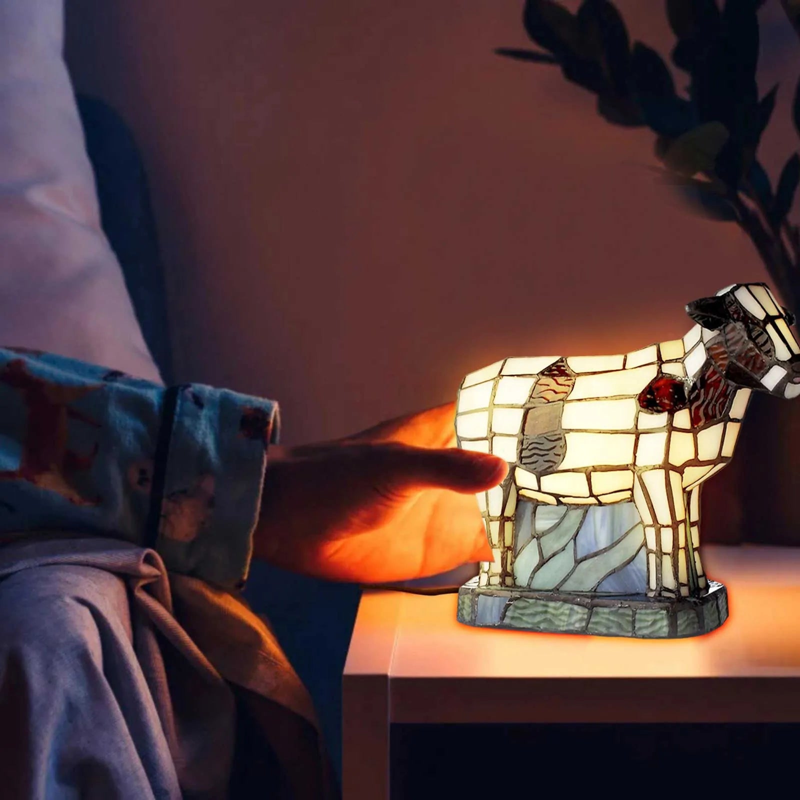 Beautiful Cow Table Lamp Bedside Table Lamp With Usb A+C Ports Bedside Lamp For Living Room Bedroom Dormitory Bulk Ornament - myfunfarm