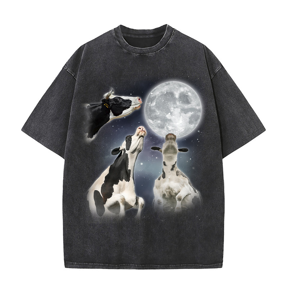Three Cows howling at the Moon print Vintage Washed Black T-shirt