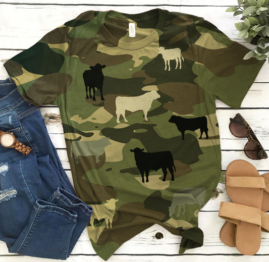 Army pattern cattle - unisex T-shirt and Shorts - myfunfarm