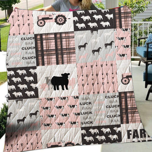 Livestock show pattern cute print -Quilt - myfunfarm - clothing acceessories shoes for cow lovers, pig, horse, cat, sheep, dog, chicken, goat farmer