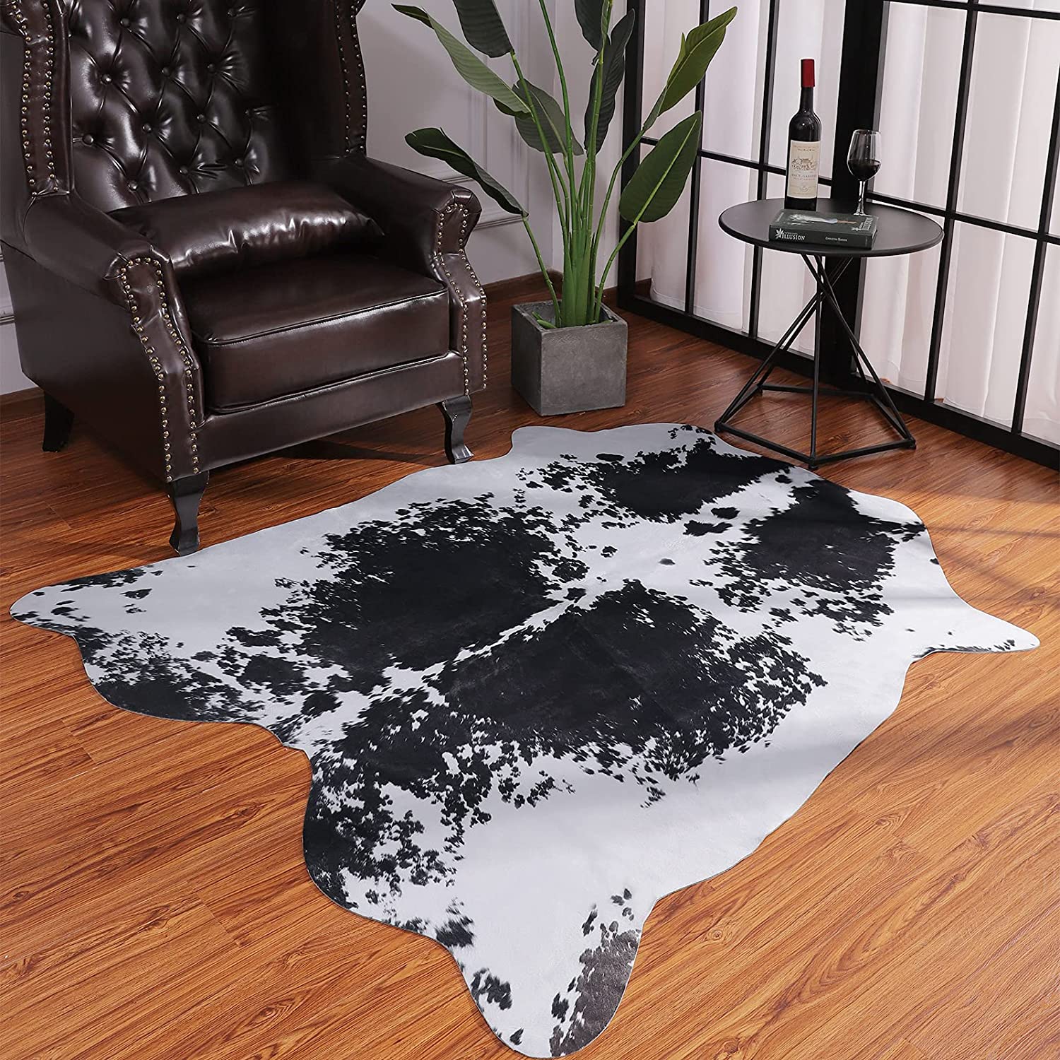 Luxury Cowhide Carpet Cow pattern Rug  for Bedroom Living Home Decor - myfunfarm