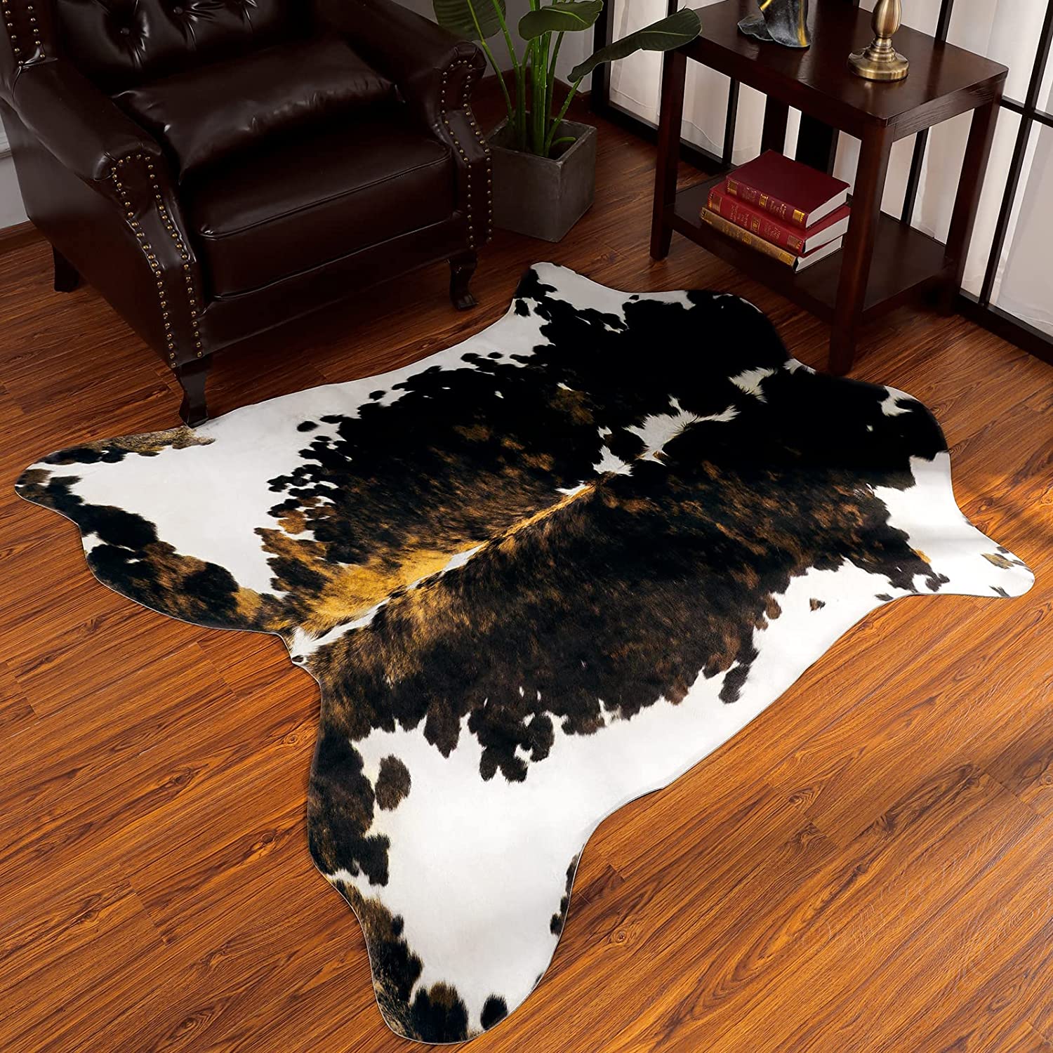 Luxury Cowhide Carpet Cow pattern Rug  for Bedroom Living Home Decor - myfunfarm