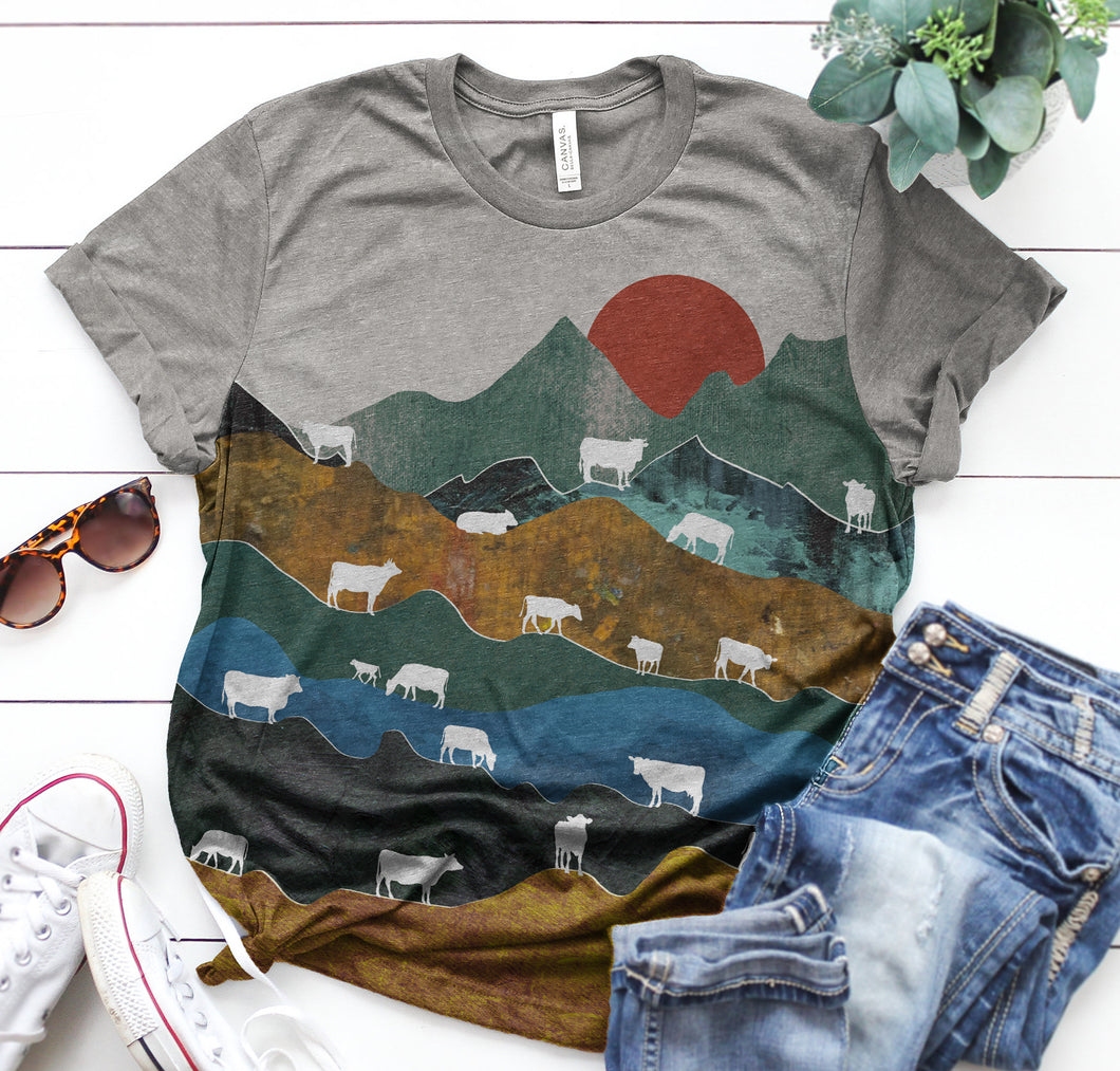 Mountains pattern cattle - unisex T-shirt, shorts